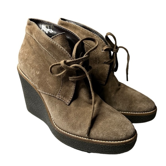Aquatalia Women's Vianna Weatherproof Desert Wedge Bootie Size 8.5 Taupe Suede - Picture 1 of 9